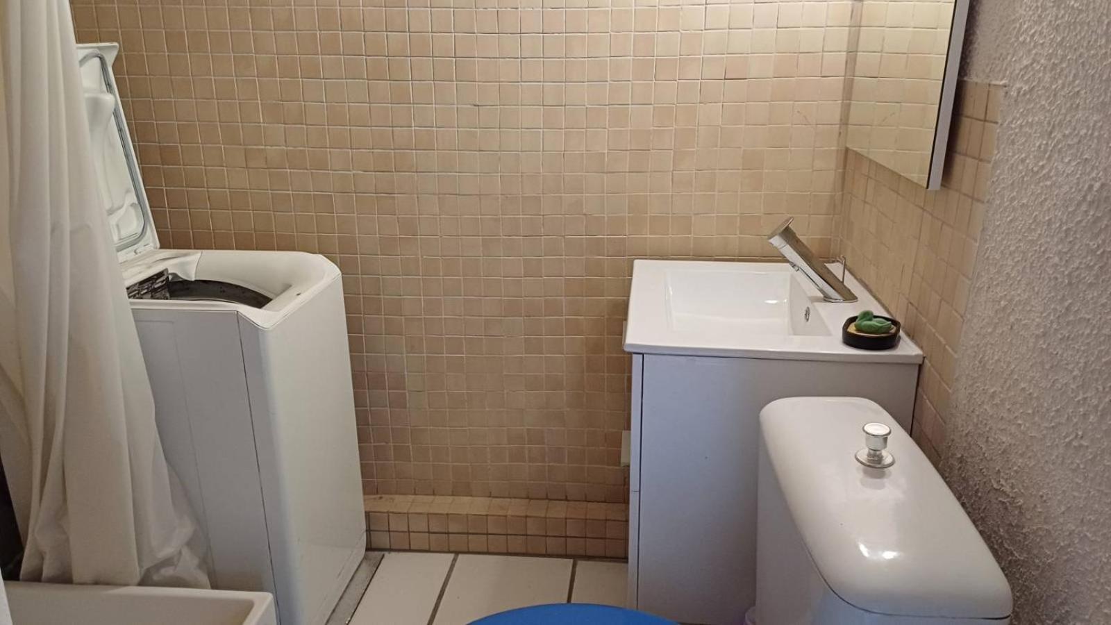 Appartement Chaleureux Dans Une Maison En Pierre Mireval Экстерьер фото